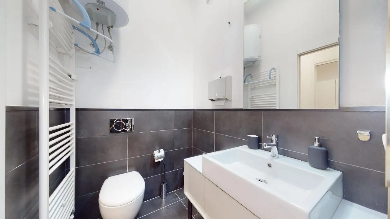 Sahi - Dei Dell'Olimpo Apartments Porta Romana Milánó